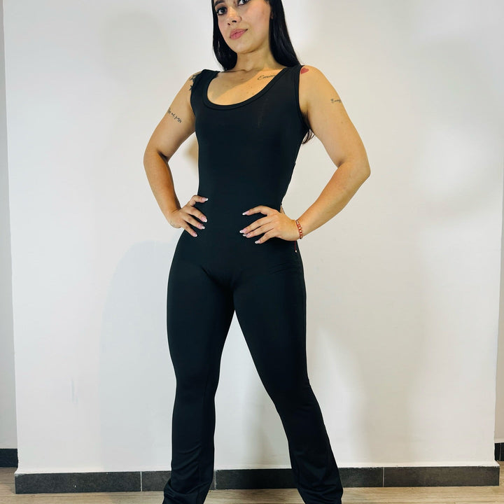 ENTERIZO LEVANTA COLA BOTA ANCHA + 3 REGALOS